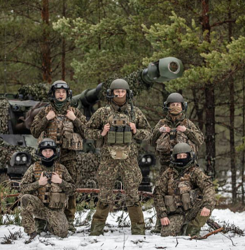 Artilēristu mācības izdevušās, laiks foto un atceļam uz pagaidu bāzi.
