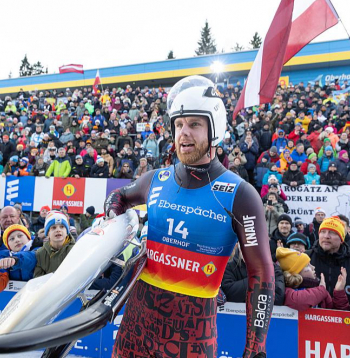 Jāuzticas procesam – lai gan šī sezona nav bijusi tik ražīga kā iepriekšējās, Kristers Aparjods olimpiskās spēles sagaida ar pārliecību. Jaunā trase Kortīnā viņam patīk, un tajā pēc sacensībām sportists jau ir stāvējis uz goda pjedestāla.