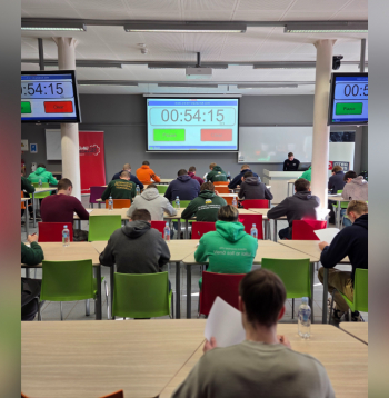 Konkursa "Young Car Mechanic" pusfināls.