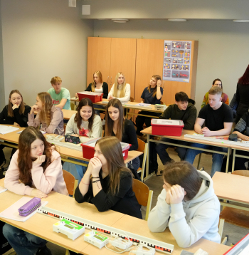 Kuldīgas centra vidusskola. Kuldīgas centra vidusskola.