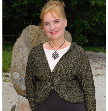 Dažādos rakstos adītā jaka.