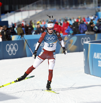 Biatlonists Rihards Lozbergs.