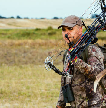 Medības ar loku – tas ir stāsts par modernām tehnoloģijām, izglītotu un zinošu mednieku.