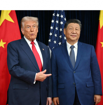 ASV prezidents Donalds Tramps drīzumā plāno tikties ar Ķīnas līderi Sji
Dzjiņpinu, lai pārrunātu abu lielvalstu attiecības. ASV un Ķīna
ir divas spēcīgākās lielvaras pasaulē, un to konkurences cīņa
neizbēgami ietekmē arī citas valstis. ASV prezidents Donalds Tramps drīzumā plāno tikties ar Ķīnas līderi Sji
Dzjiņpinu, lai pārrunātu abu lielvalstu attiecības. ASV un Ķīna
ir divas spēcīgākās lielvaras pasaulē, un to konkurences cīņa
neizbēgami ietekmē arī citas valstis.