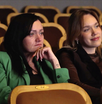 Agrita un Estere Bindres.