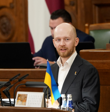 Saeimas deputāts Andris Šuvajevs (P). Saeimas deputāts Andris Šuvajevs (P).