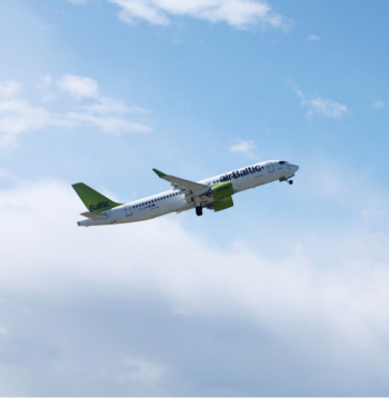 Lidsabiedrības "Air Baltic" lidmašīna.