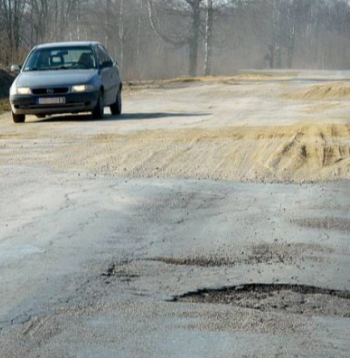 Skaistais pavasara ceļš.