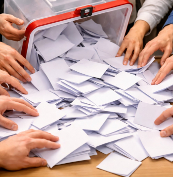 Balsu skaitīšana ar rokām. 