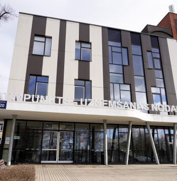 Traumatoloģijas un ortopēdijas slimnīcas teritorija.