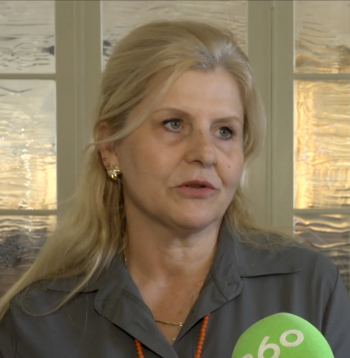 Līga Bāriņa, Latvijas Veselības un sociālās aprūpes darbinieku arodbiedrības priekšsēdētāja.