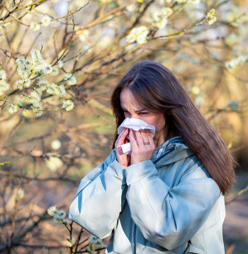 Alerģijas simptomu pārvaldīšanā noteikti jāiesaista ārsts un farmaceits.