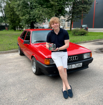 Edvards Strazdiņš.