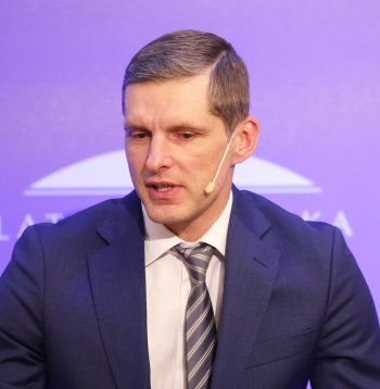 AS "SEB banka" ekonomists Dainis Gašpuitism.