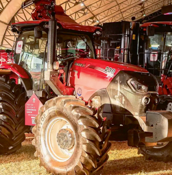 'Case IGH PUma 230' etanola traktors.