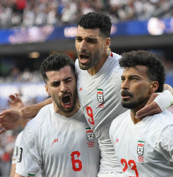 Irāņu futbolisti pēc spēles ar Jaunzēlandi no Losandželosas bija spiesti uzreiz doties uz savas bāzes vietu Meksikā.