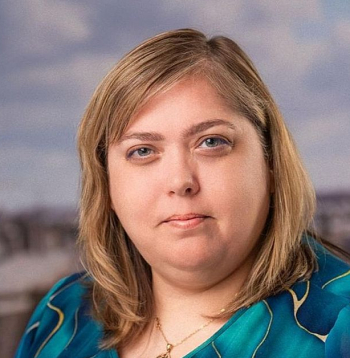Vita Lauva, Rīgas pašvaldības Ārtelpas un mobilitātes departamenta Satiksmes infrastruktūras pārvaldes Teritoriju labiekārtošanas projektu attīstības nodaļas projektu vadītāja: "Projekta priekšizpētē atsevišķās Rīgas vēsturiskā centra ielās tiek identificētas un izvērtētas potenciālās vietas, kur nākotnē būtu iespējama koku stādīšana."