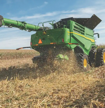 'John Deere' kombains.