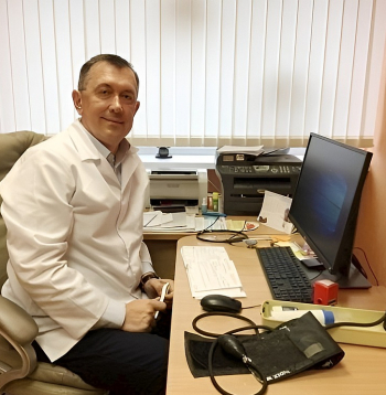 Valkas ģimenes ārsts Māris Nātra: "Diemžēl līdz pat šim laikam nav izdevies atrast ārstu palīgu vai medicīnas māsu."