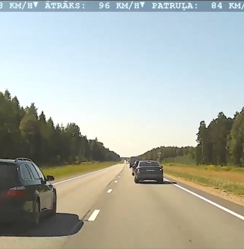 Aizturētā vadītāja spēkrats. Aizturētā vadītāja spēkrats.
