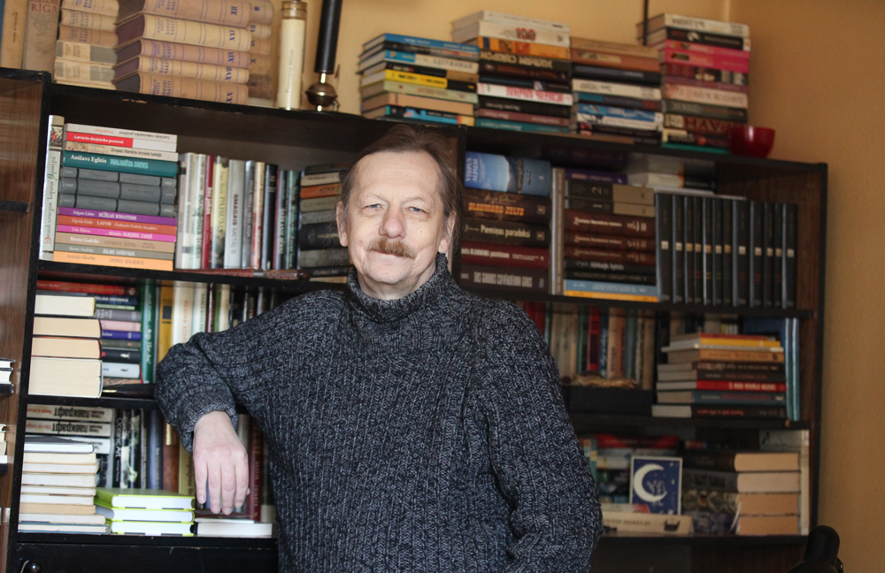 Guntis Berelis trešo gadu raksta romānu, kurā viens no iedvesmas avotiem ir rakstnieks Andrejs Upīts. Pie lasītājiem daiļdarbs varētu nonākt nākamgad. 