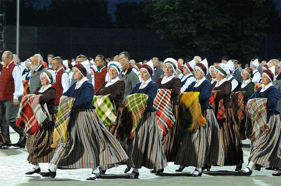 Dziesmu un deju svētki