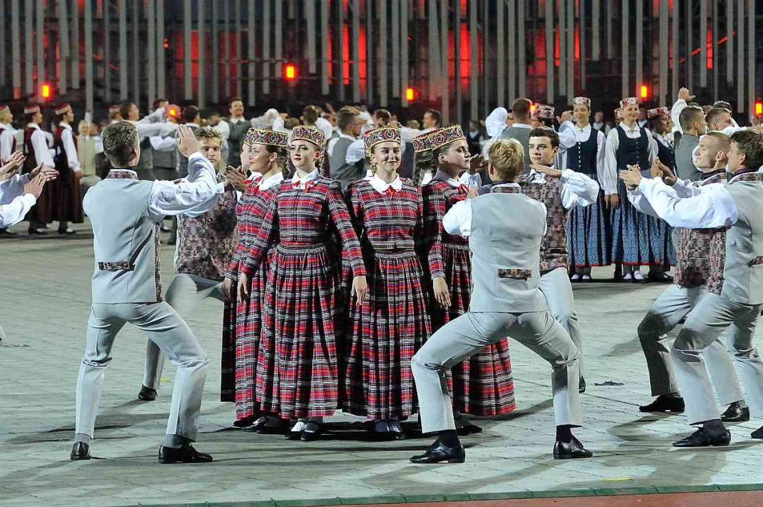 Dziesmu un deju svētki