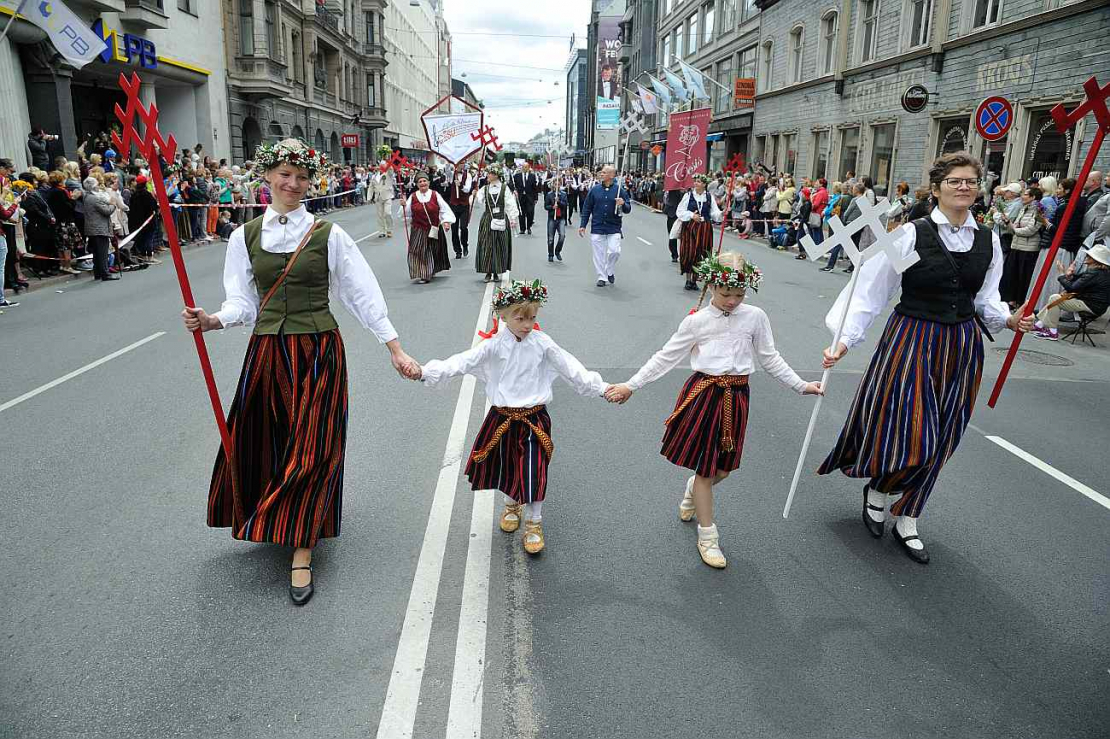 Dziesmu un deju svētki