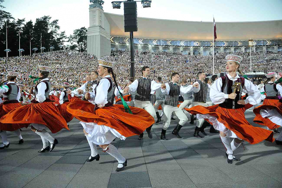 Dziesmu un deju svētki