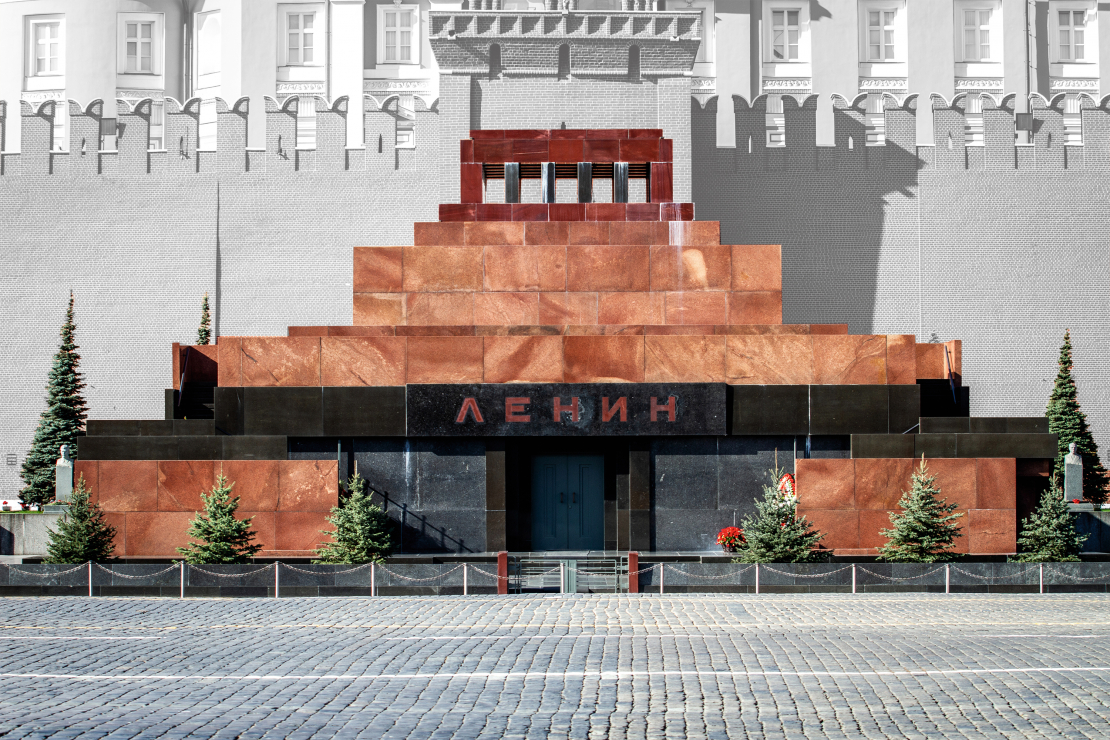 Ļeņina mauzolejs Sarkanajā laukumā Maskavā.