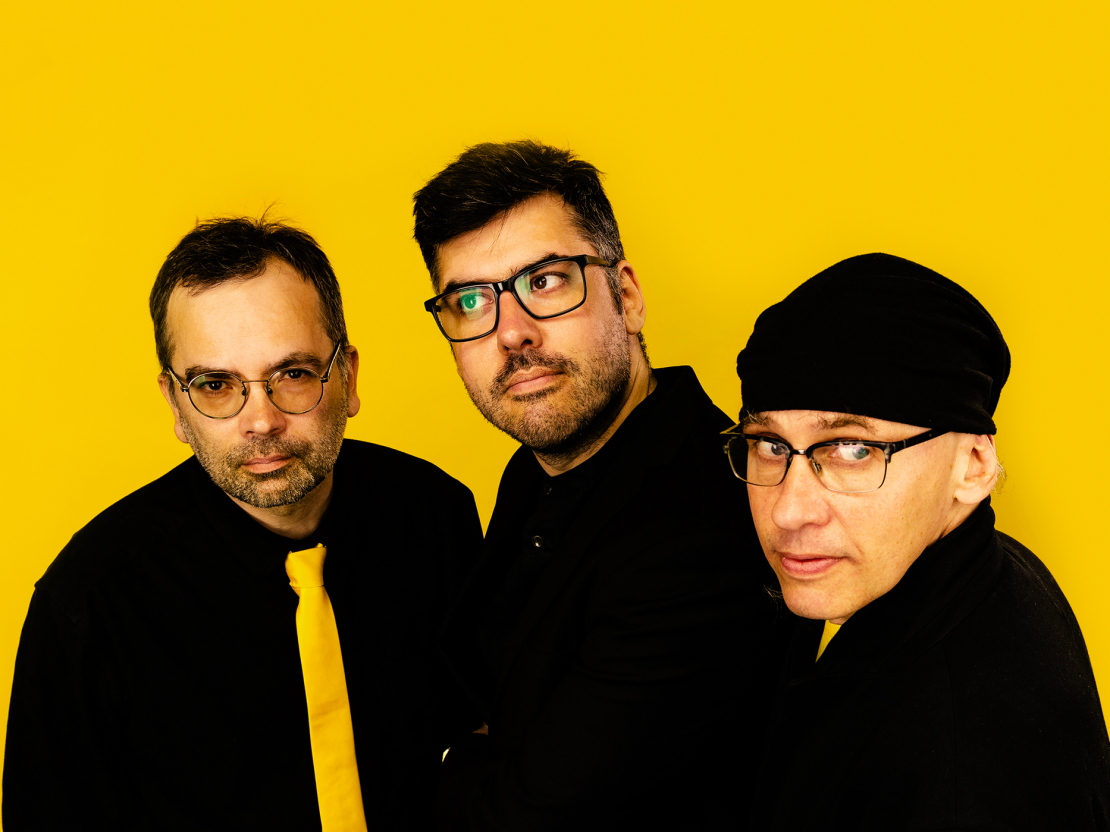 "Baložu pilni pagalmi".