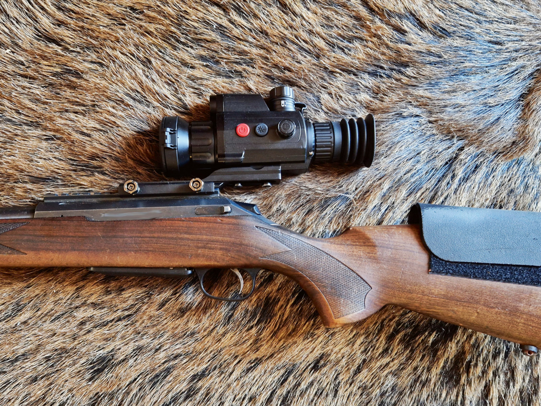 Termālais tēmēklis "AGM VARMINT LRF TS50-640".