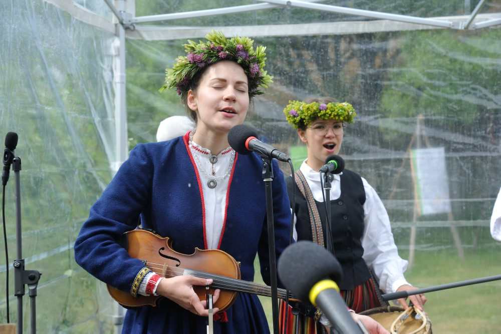 Latvijas Etnogrāfiskajā brīvdabas muzejā tradicionālais gadatirgus. Rozīte Spīča. 