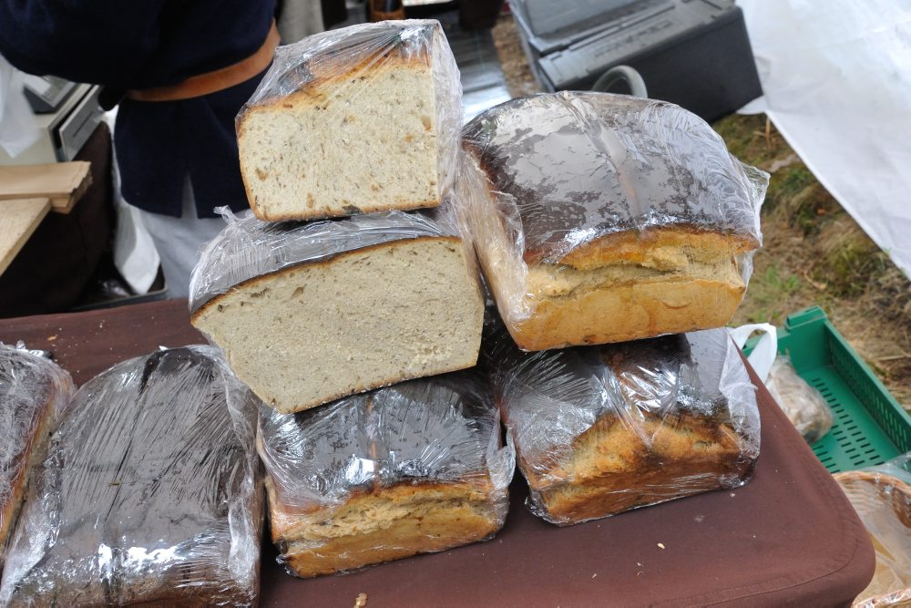 Latvijas Etnogrāfiskajā brīvdabas muzejā tradicionālais gadatirgus.