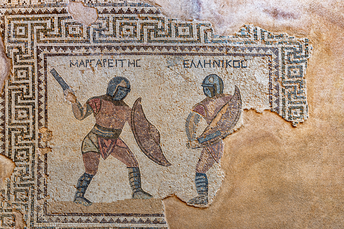 Gladiatoru cīņas bija pati iecienītākā izprieca Senajā Romā. Attēlā – Kurionā, Kiprā, atrastā mozaīkā atainota gladiatoru cīņas epizode 3. gs.