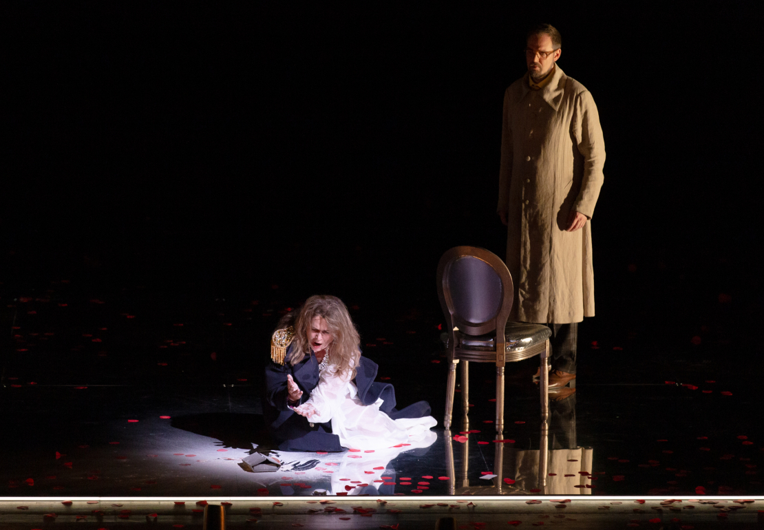 Operas "Adriāna Lekuvrēra" pirmizrāde Latvijas Nacionālajā operā.