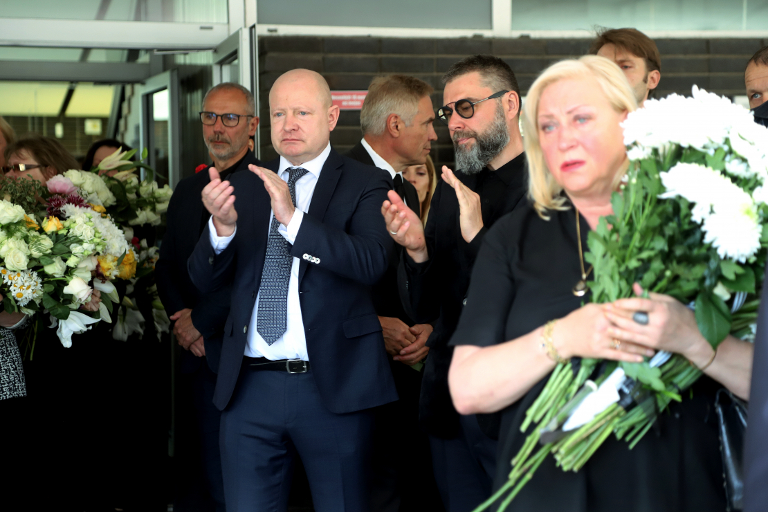 Atvadās no izcilās aktrises Lilitas Ozoliņas.
