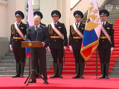 Krievijas prezidents Vladimirs Putins otrdien Kremlī teica īsu uzrunu drošībniekiem un militāristiem.