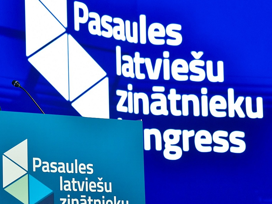 Diskusijas dalībnieki - zinātnieki cita starpā atzina arī to, ka prasme runāt saprotami par sarežģītām tēmām ir jātrenē.