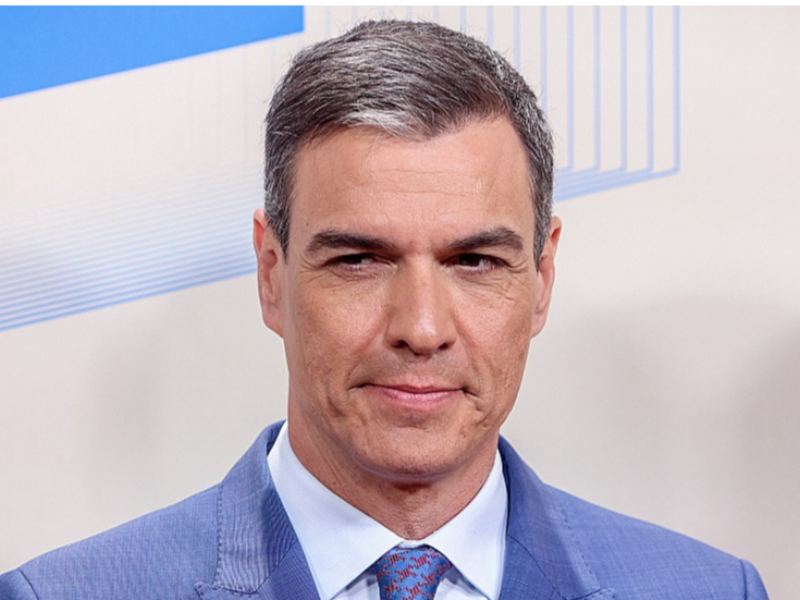 "Eiropa bija mūsu durvis uz modernizāciju un demokrātiju mūsu valstī. Tagad pienācis laiks pasaulei parādīt, cik daudz Spānija var paveikt Eiropas Savienības labā," paziņojis Spānijas premjerministrs Pedro Sančess, valstij gatavojoties pārņemt ES prezidentūru.