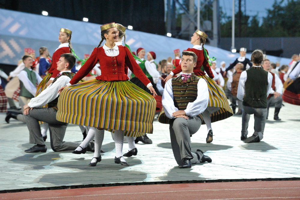 Deju lieluzvedums "Mūžīgais dzinējs".
