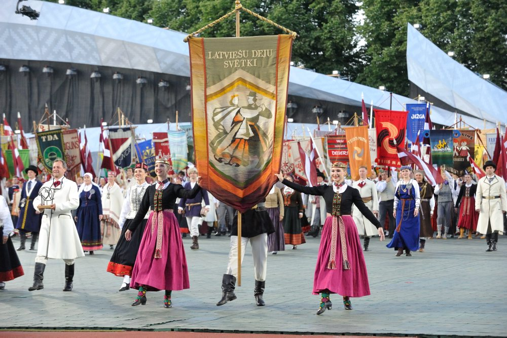 Deju lieluzvedums "Mūžīgais dzinējs".