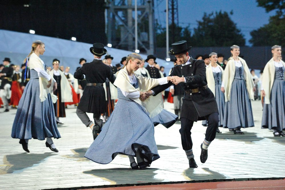 Deju lieluzvedums "Mūžīgais dzinējs".