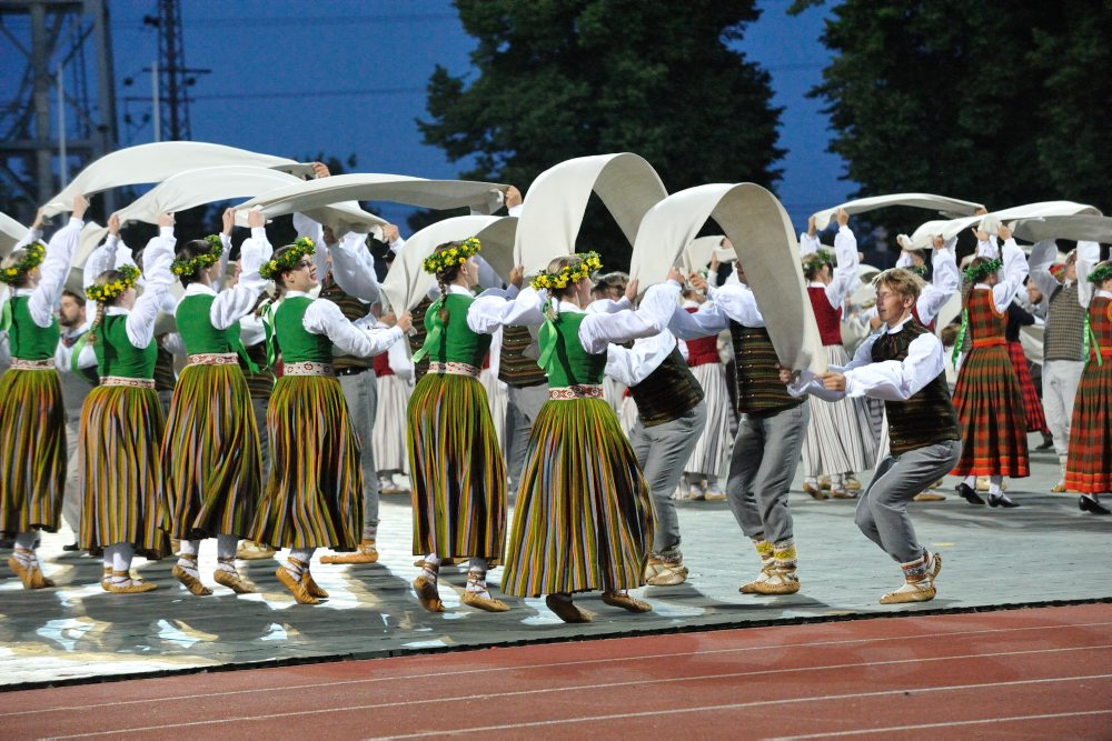 Deju lieluzvedums "Mūžīgais dzinējs".