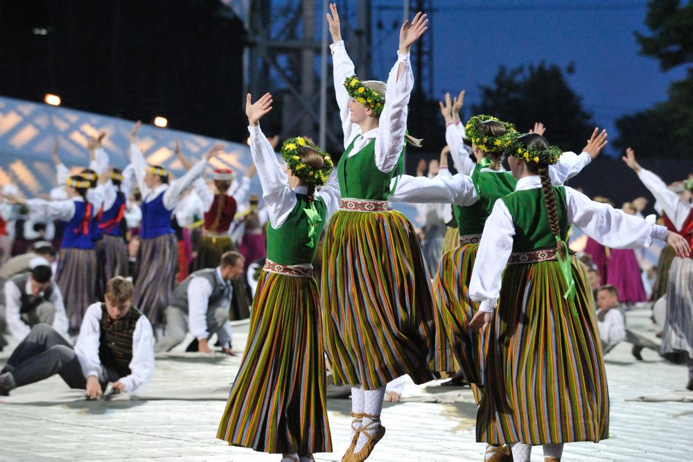 Deju lieluzvedums "Mūžīgais dzinējs".