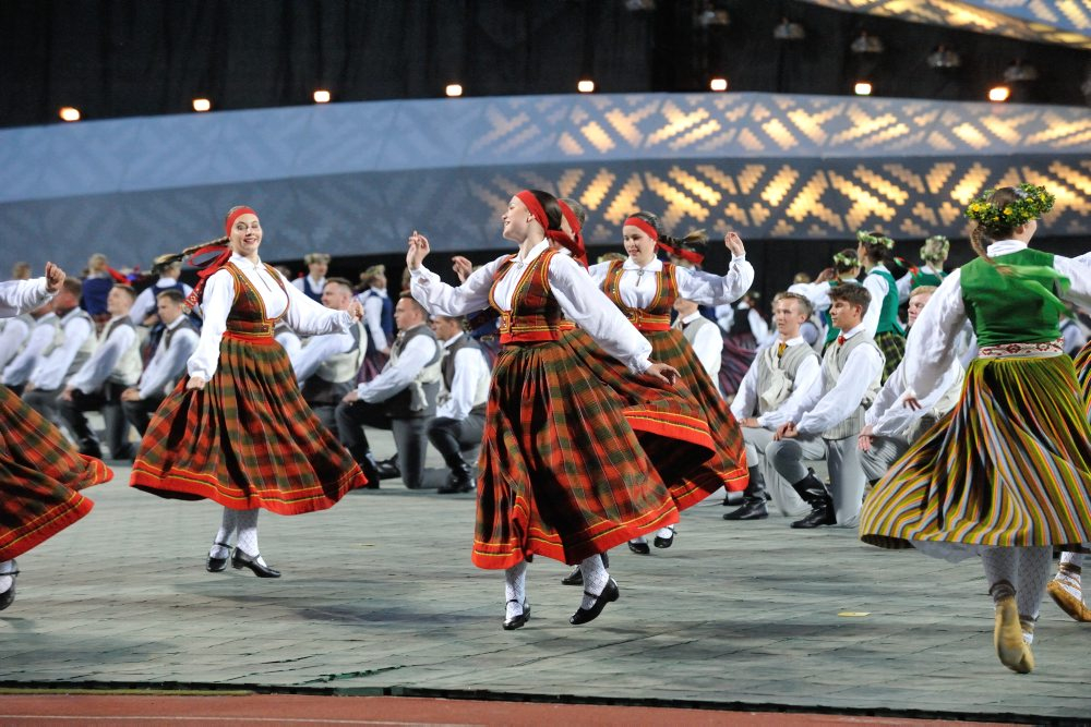Deju lieluzvedums "Mūžīgais dzinējs".
