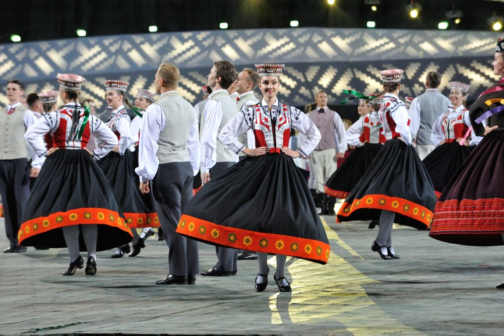 Deju lieluzvedums "Mūžīgais dzinējs".