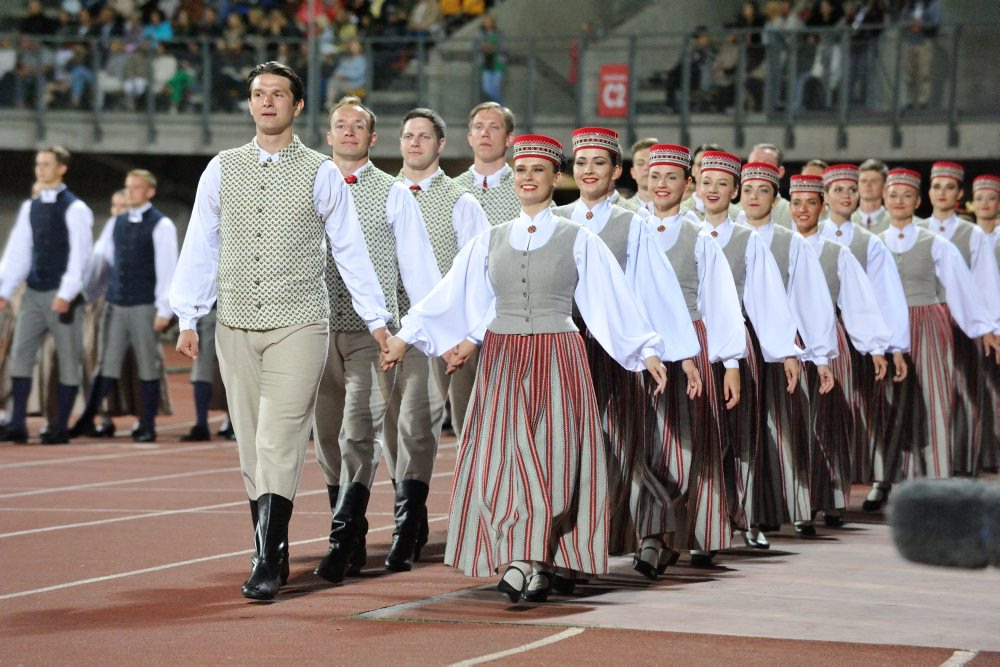 Deju lieluzvedums "Mūžīgais dzinējs".