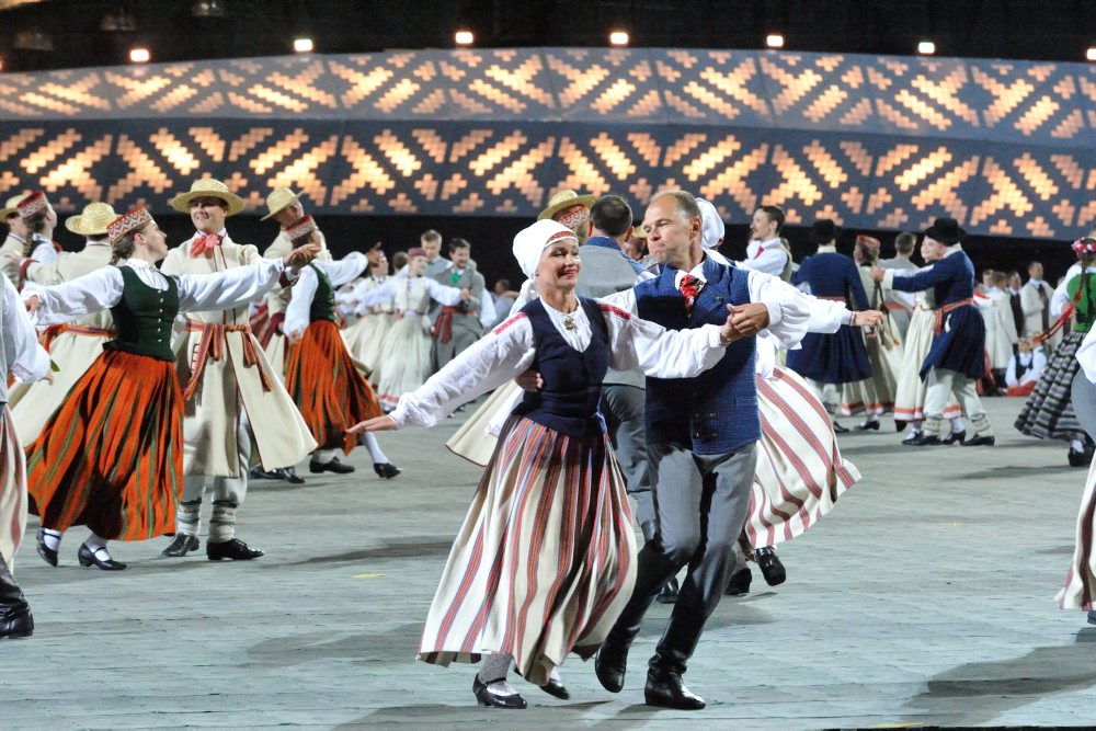 Deju lieluzvedums "Mūžīgais dzinējs".