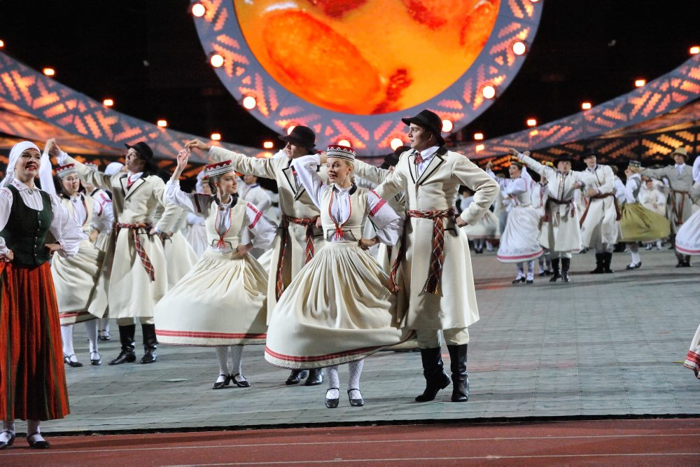 Deju lieluzvedums "Mūžīgais dzinējs".